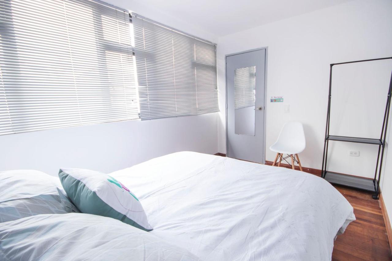 Urbana Hostel ボゴタ エクステリア 写真