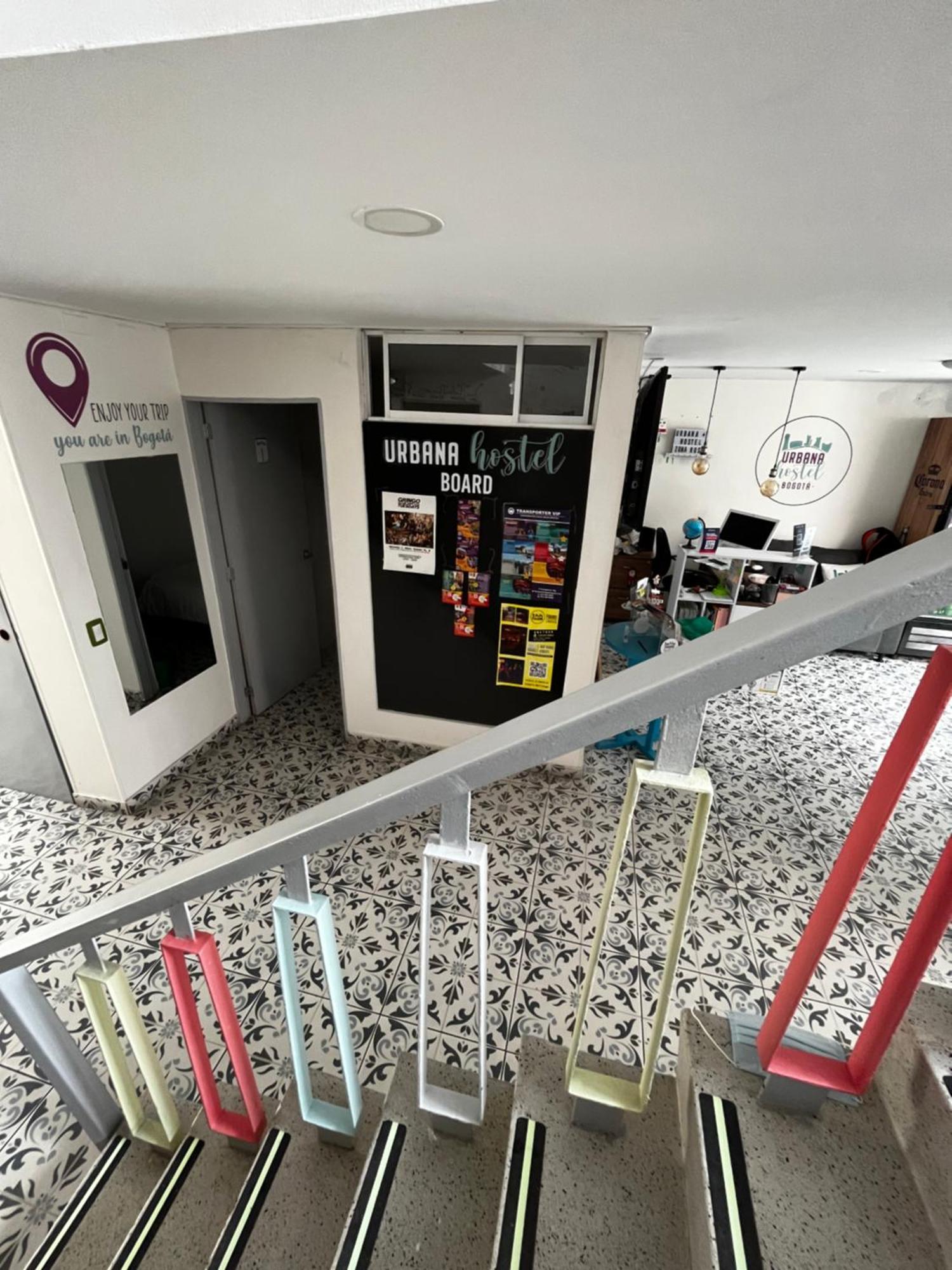 Urbana Hostel ボゴタ エクステリア 写真