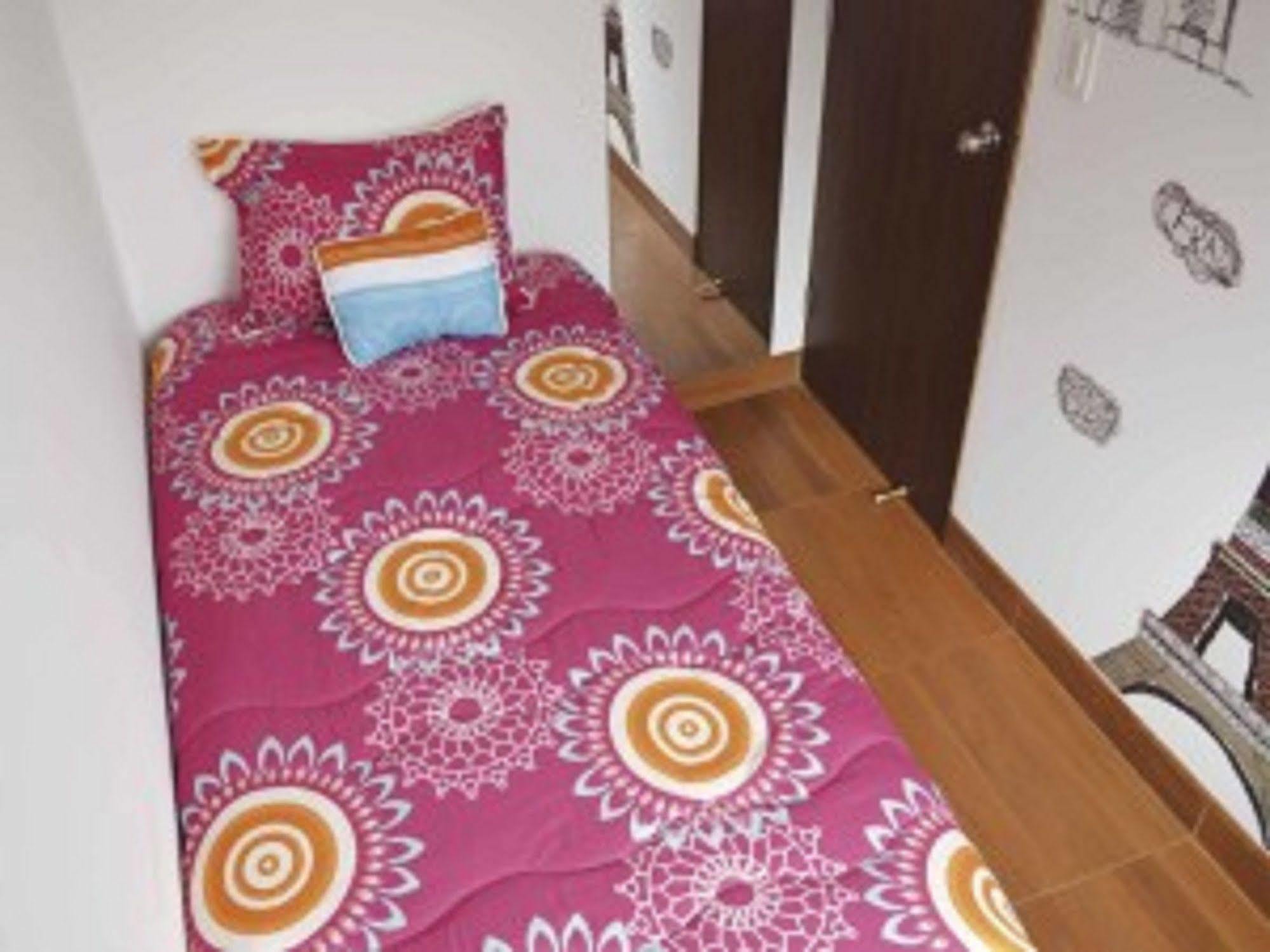 Urbana Hostel ボゴタ エクステリア 写真